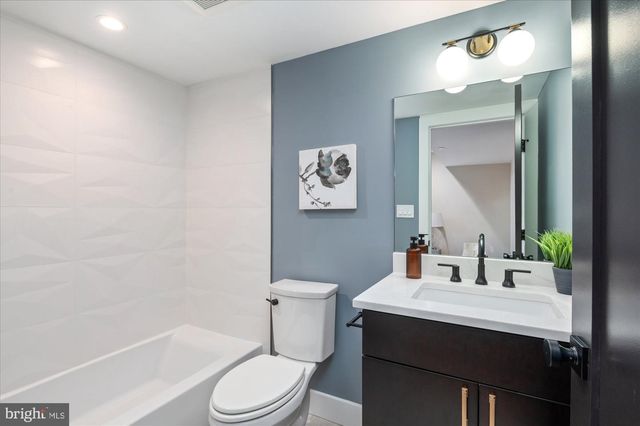 5445 33RD ST NW, Washington, DC 20015