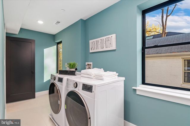 5445 33RD ST NW, Washington, DC 20015