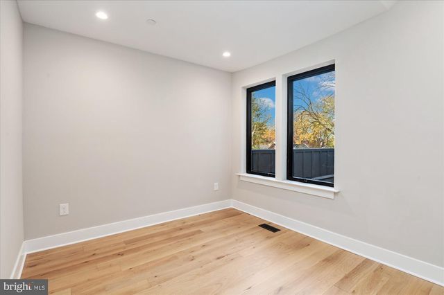 5445 33RD ST NW, Washington, DC 20015