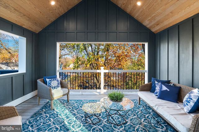 5445 33RD ST NW, Washington, DC 20015