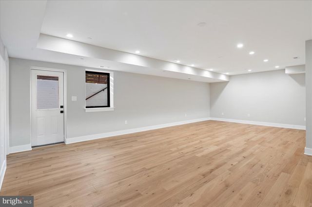 5445 33RD ST NW, Washington, DC 20015