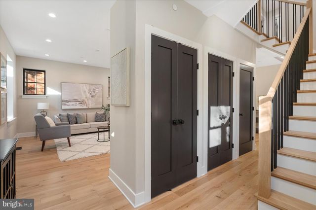 5445 33RD ST NW, Washington, DC 20015