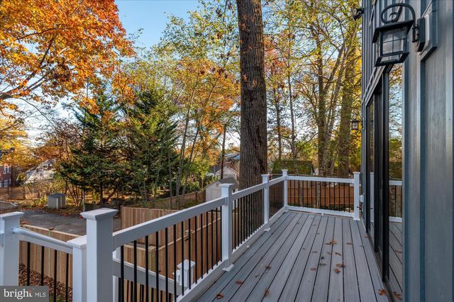 5445 33RD ST NW, Washington, DC 20015