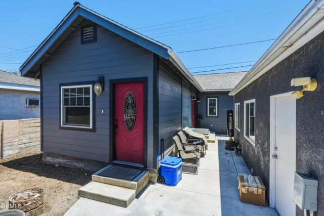 1712 N Lincoln Street, Burbank, CA 91506