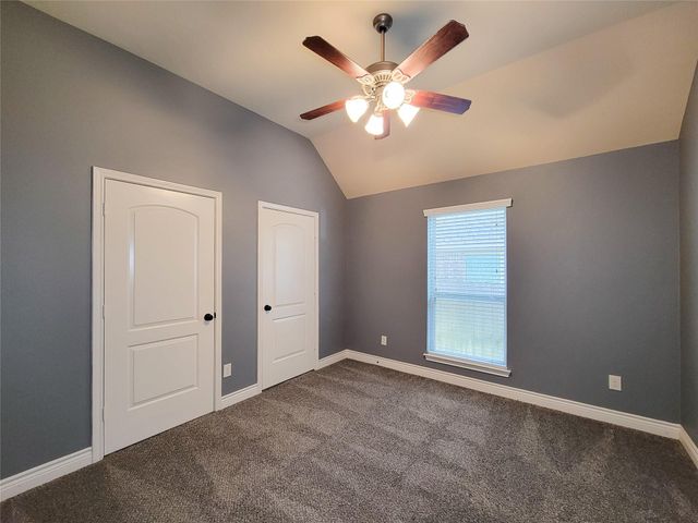 106 Colina Vista Way, Montgomery, TX 77316