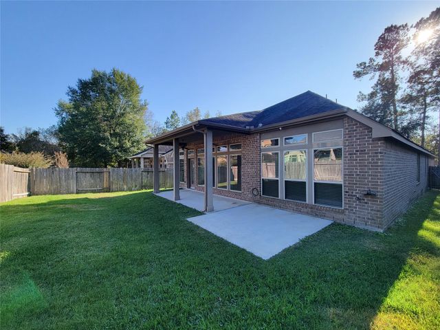 106 Colina Vista Way, Montgomery, TX 77316