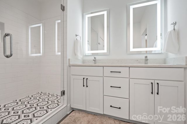 1935 W Trade Street, Charlotte, NC 28216