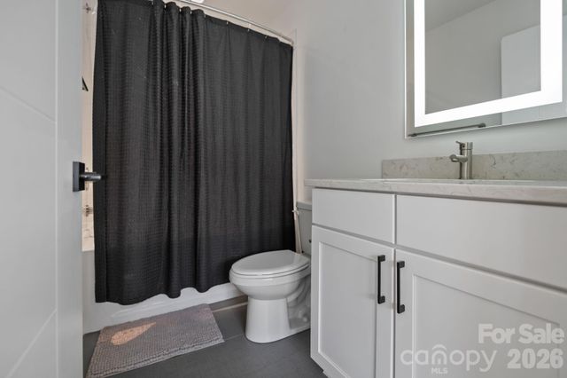 1935 W Trade Street, Charlotte, NC 28216