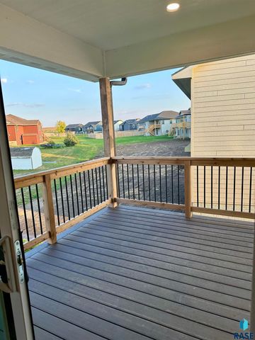 128 Skyline Dr Drive, Valley Springs, SD 57068