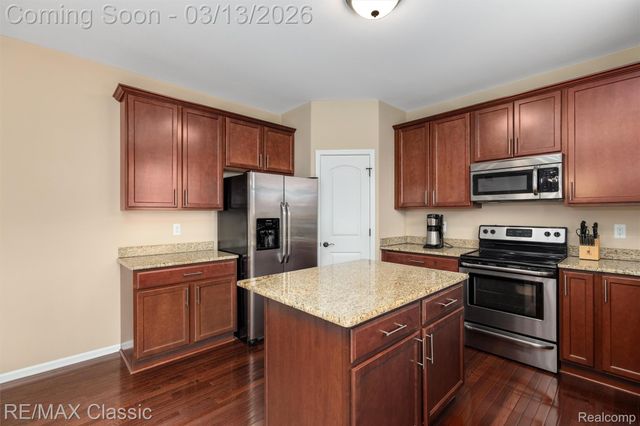 57779 Cider Mill Drive, Lyon Charter Township, MI 48165