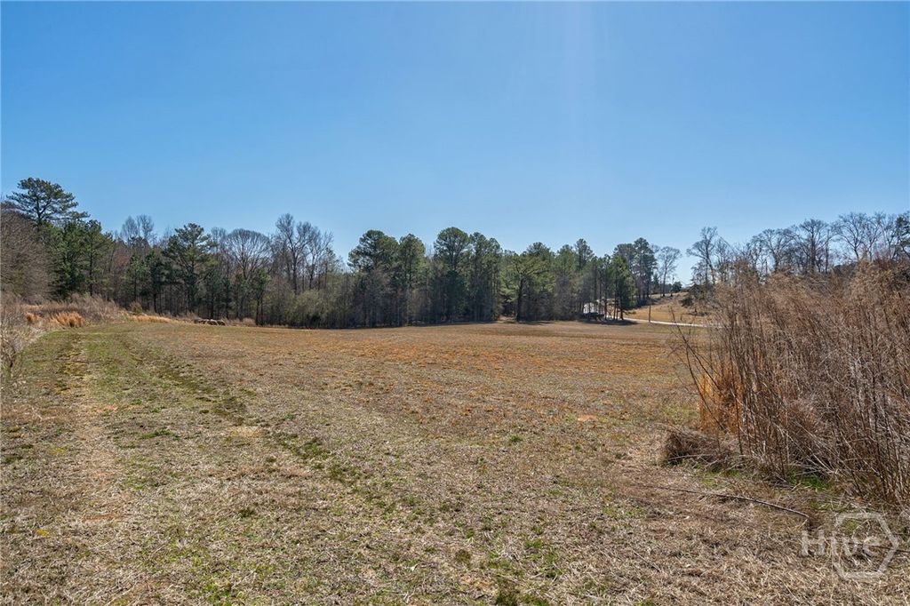 Image 7 of property listing at 0 Kent Rock Road, Loganville, GA 30052