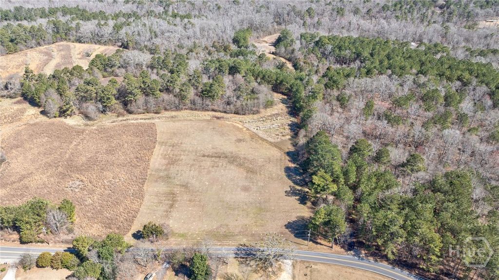 Image 9 of property listing at 0 Kent Rock Road, Loganville, GA 30052