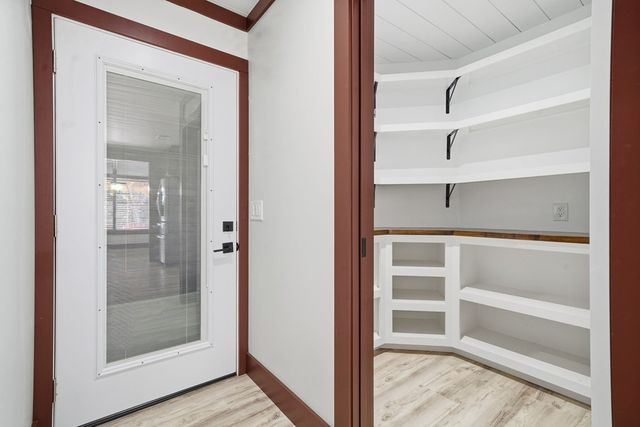 18 Arbor Hills Road N, Talking Rock, GA 30175