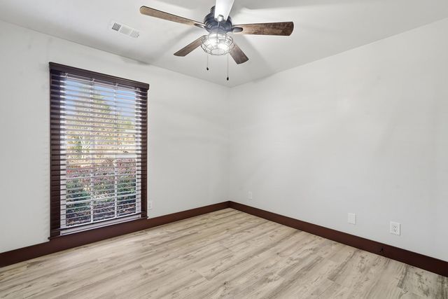 18 Arbor Hills Road N, Talking Rock, GA 30175