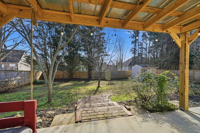 18 Arbor Hills Road N, Talking Rock, GA 30175