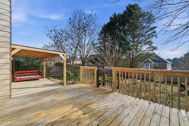 18 Arbor Hills Road N, Talking Rock, GA 30175