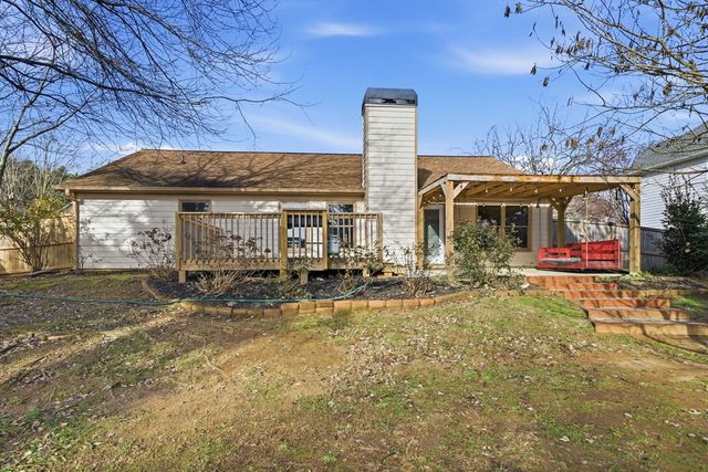 18 Arbor Hills Road N, Talking Rock, GA 30175