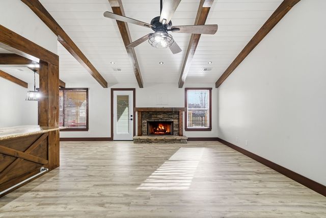 18 Arbor Hills Road N, Talking Rock, GA 30175