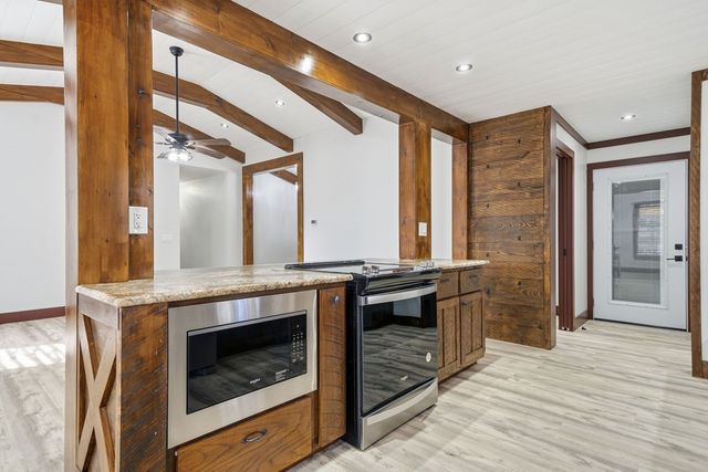 18 Arbor Hills Road N, Talking Rock, GA 30175