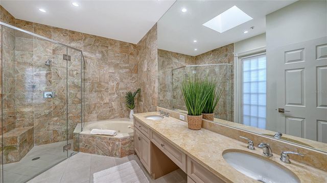 3530 MISTLETOE LANE, Longboat Key, FL 34228