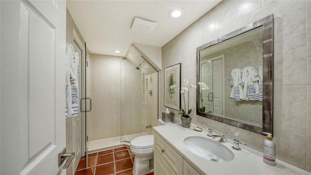 3530 MISTLETOE LANE, Longboat Key, FL 34228