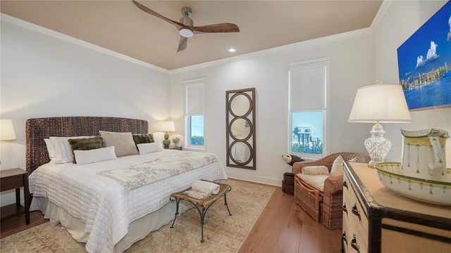 3530 MISTLETOE LANE, Longboat Key, FL 34228