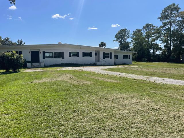 4701 Apple Street, North Charleston, SC 29405