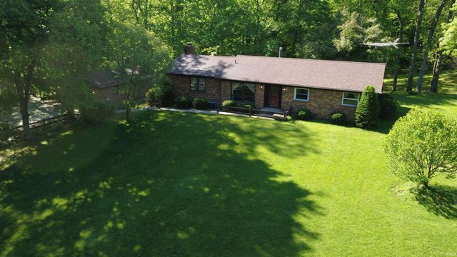 982 E Coonpath Road, Spencer, IN 47460