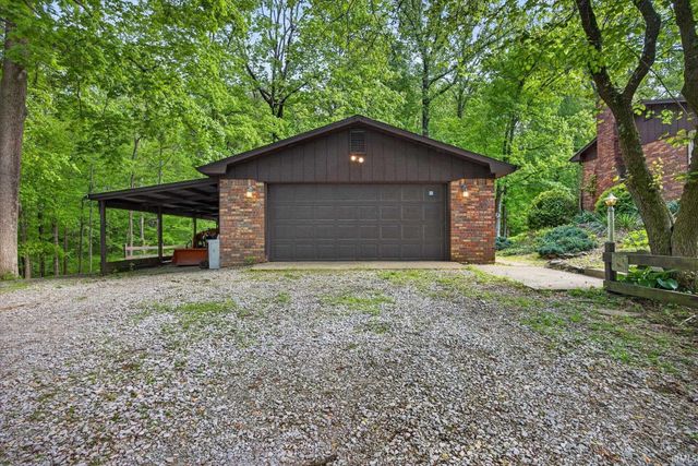 982 E Coonpath Road, Spencer, IN 47460