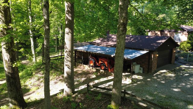 982 E Coonpath Road, Spencer, IN 47460