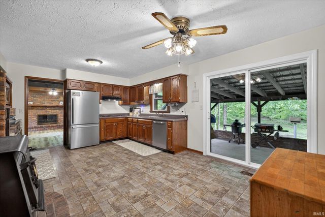 982 E Coonpath Road, Spencer, IN 47460