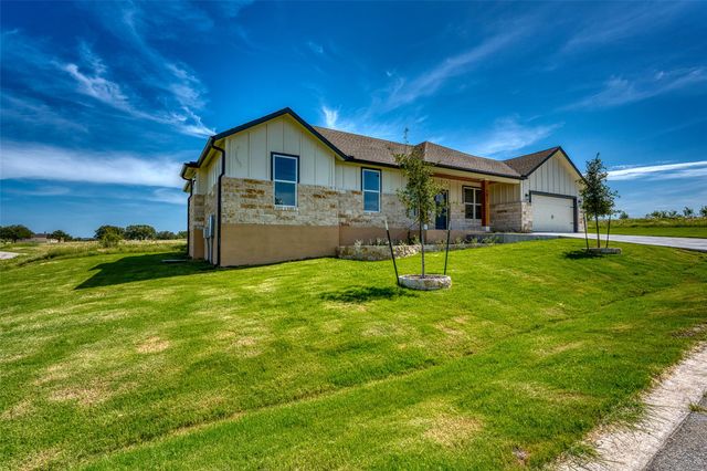 101 Olympia Hills CT, Kingsland, TX 78639