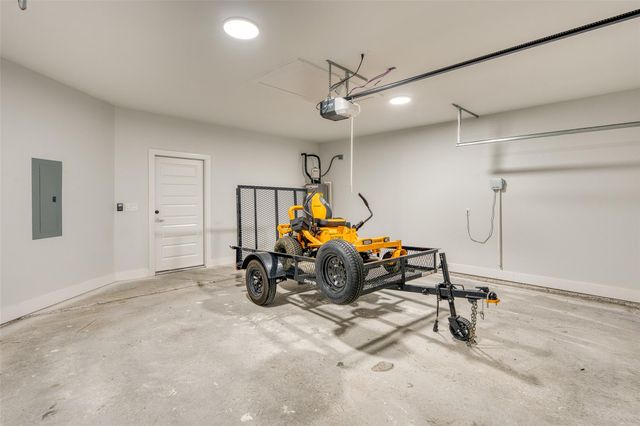101 Olympia Hills CT, Kingsland, TX 78639