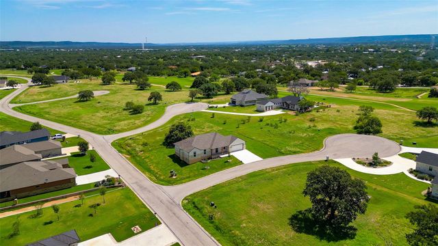 101 Olympia Hills CT, Kingsland, TX 78639