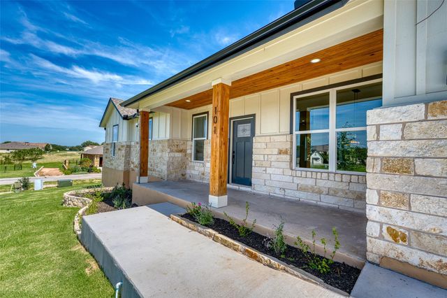 101 Olympia Hills CT, Kingsland, TX 78639