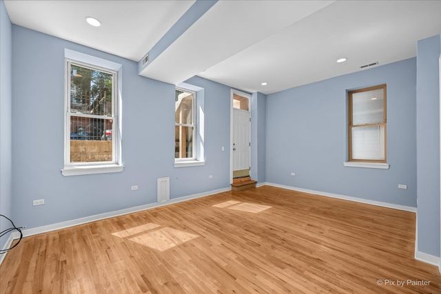1347 N Greenview Avenue 1F, Chicago, IL 60642
