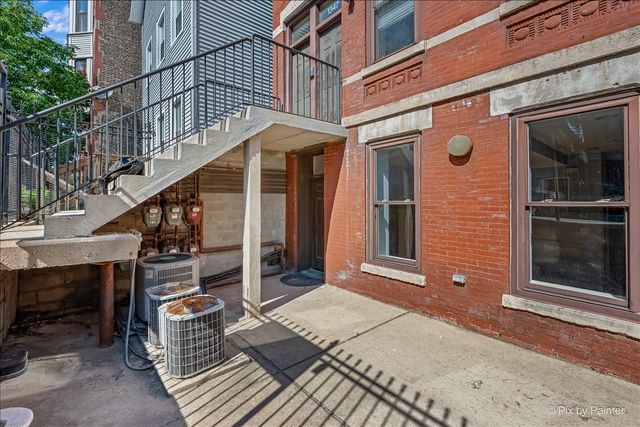 1347 N Greenview Avenue 1F, Chicago, IL 60642