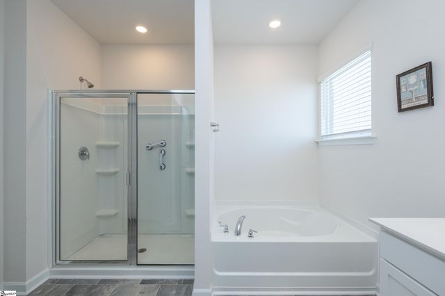 1924 Hunters Run Circle, Woodruff, SC 29388