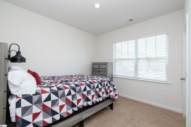 1924 Hunters Run Circle, Woodruff, SC 29388