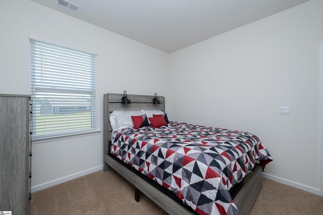 1924 Hunters Run Circle, Woodruff, SC 29388