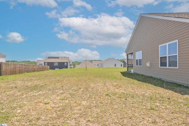 1924 Hunters Run Circle, Woodruff, SC 29388