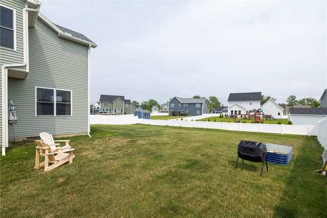 18 Giovanni Lane, Parma, NY 14468