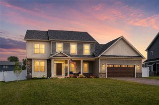 18 Giovanni Lane, Parma, NY 14468