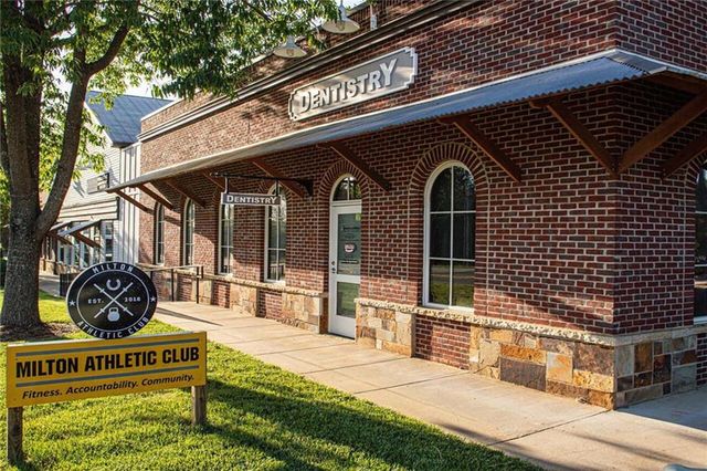 175 Heatherton Lane, Milton, GA 30009