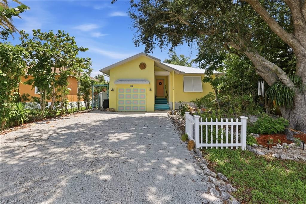 224 Benson ST, Naples, FL 34113
