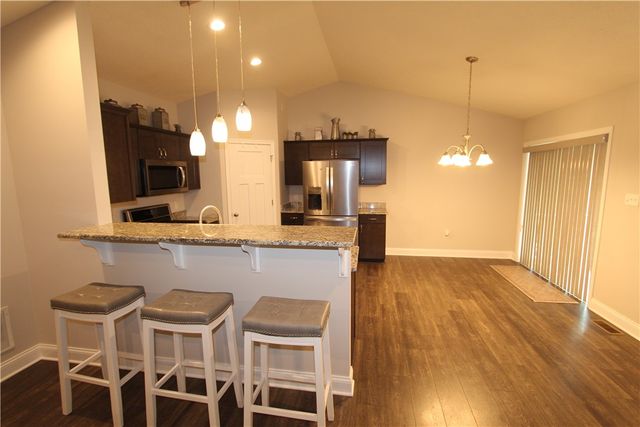 1003 Laurel Hill Dr, West Homestead, PA 15120