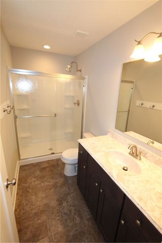 1003 Laurel Hill Dr, West Homestead, PA 15120