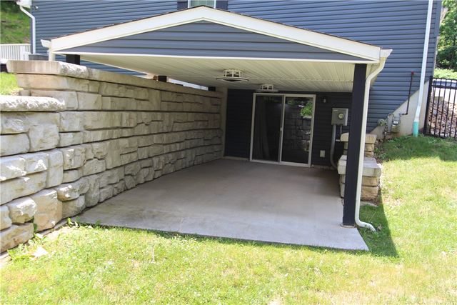 1003 Laurel Hill Dr, West Homestead, PA 15120