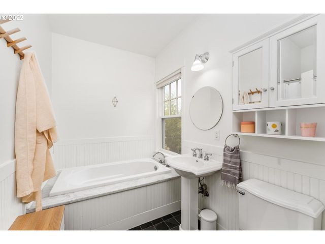 5519 Se 74TH Ave, Portland, OR 97206