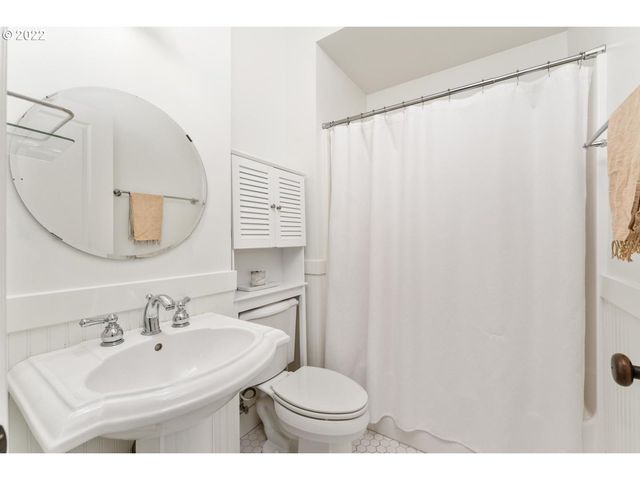 5519 Se 74TH Ave, Portland, OR 97206